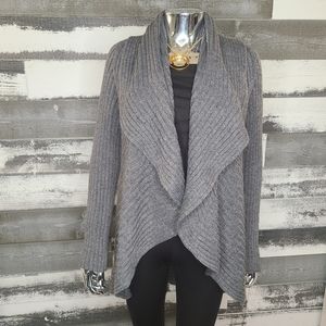 Northland size medium gray sweater